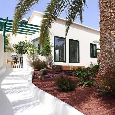 Unique, Stylish & Calm El Estanque By The Sea, Adults Only Βίλα Costa Teguise Εξωτερικό φωτογραφία