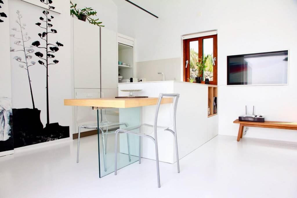 Unique, Stylish & Calm El Estanque By The Sea, Adults Only Βίλα Costa Teguise Εξωτερικό φωτογραφία