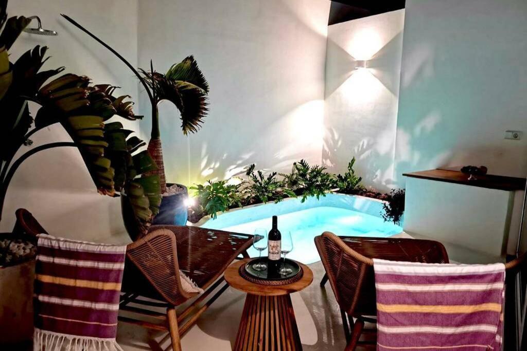 Unique, Stylish & Calm El Estanque By The Sea, Adults Only Βίλα Costa Teguise Εξωτερικό φωτογραφία