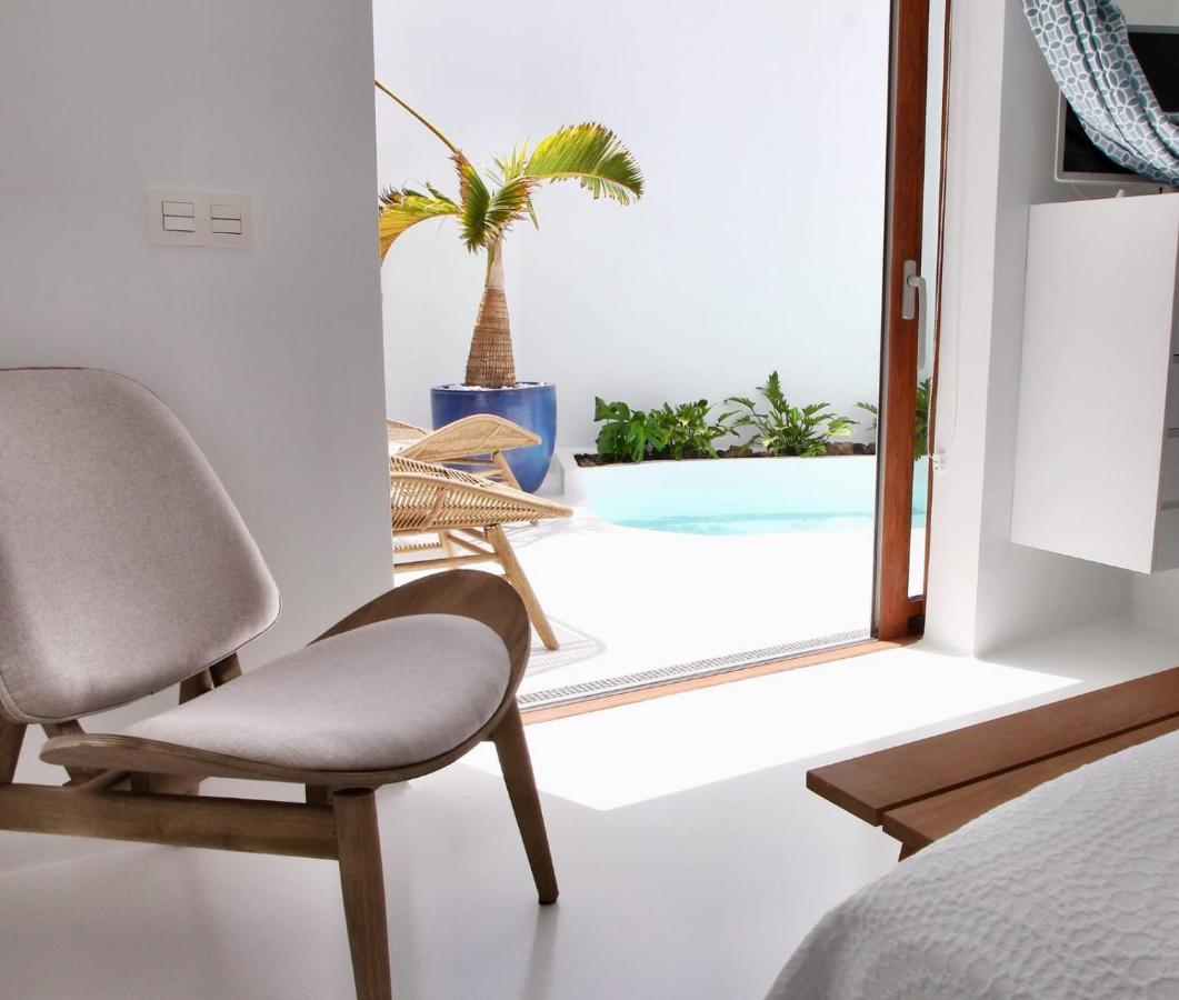 Unique, Stylish & Calm El Estanque By The Sea, Adults Only Βίλα Costa Teguise Εξωτερικό φωτογραφία