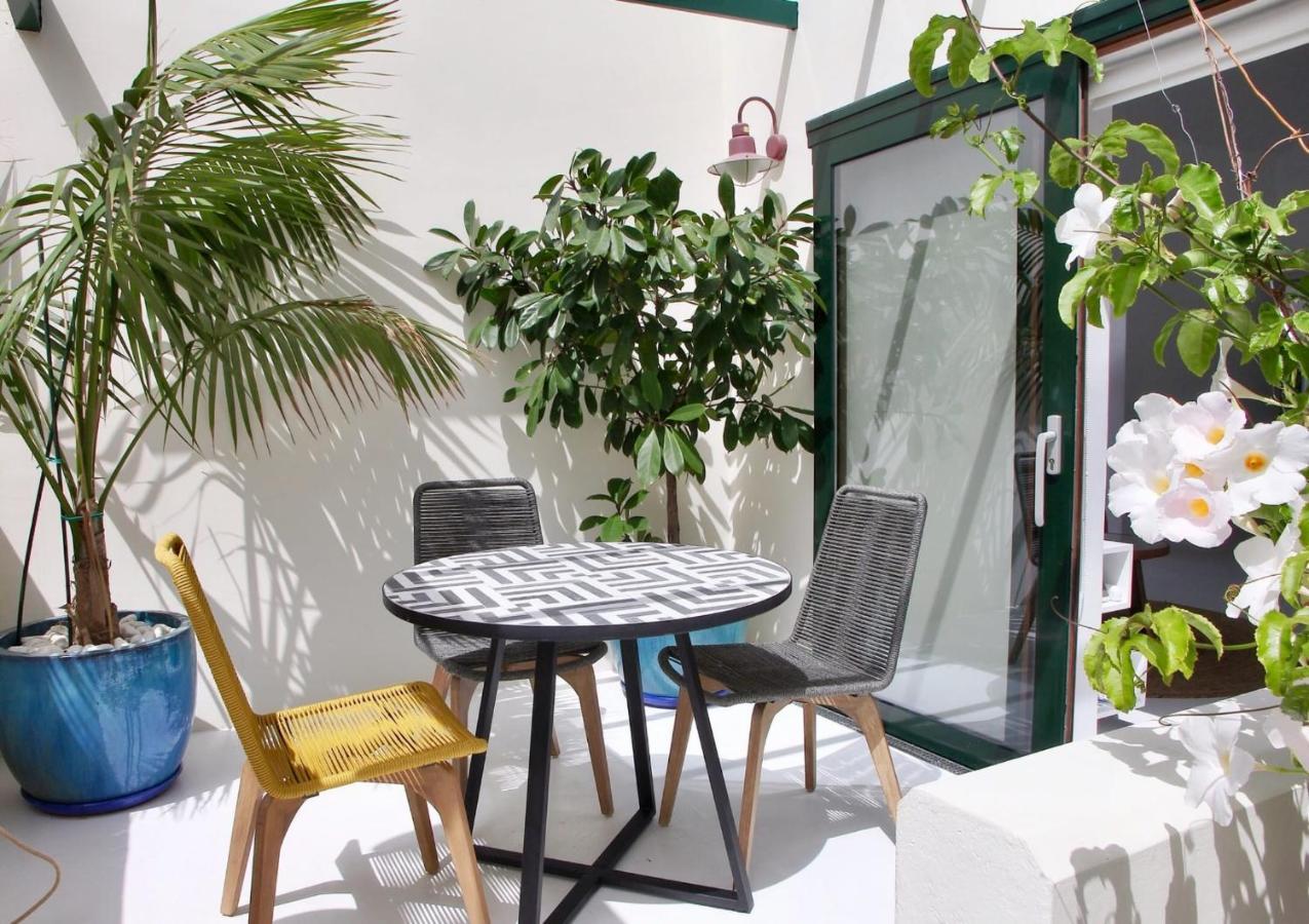 Unique, Stylish & Calm El Estanque By The Sea, Adults Only Βίλα Costa Teguise Εξωτερικό φωτογραφία